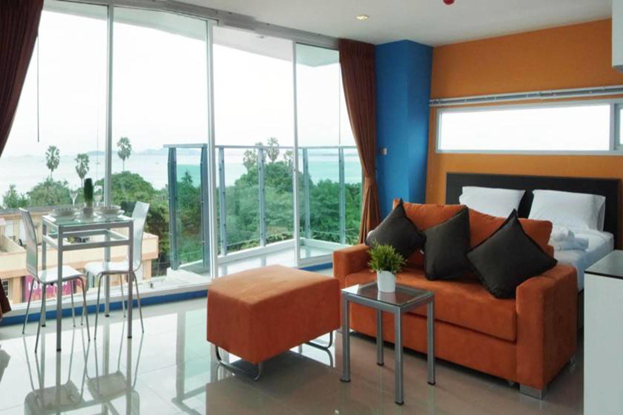 Hotel La Casa Pattaya Exteriér fotografie